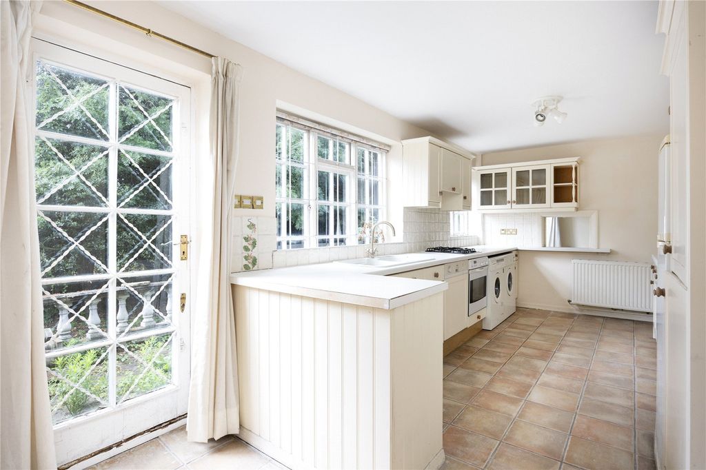 Property photo 2 of 12 Picture No. 07