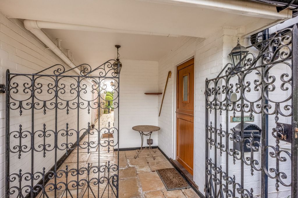 Property photo 3 of 15