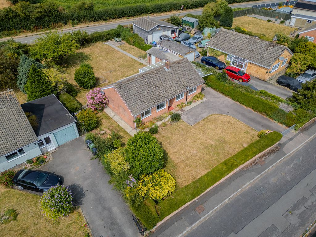 Property photo 1 of 27