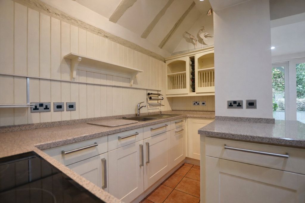 Property photo 2 of 16 Picture No. 06