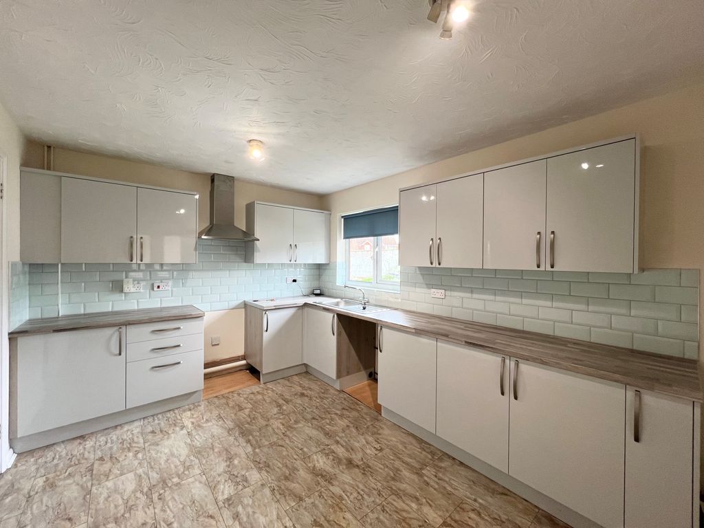 Property photo 2 of 6 View