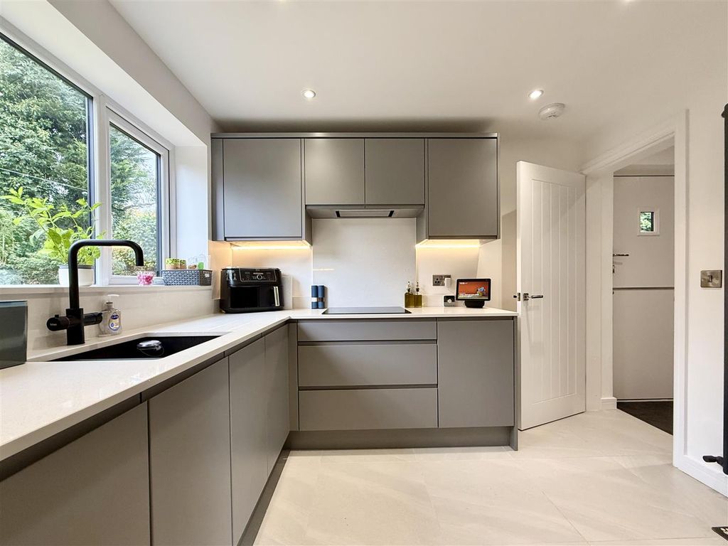 Property photo 1 of 25