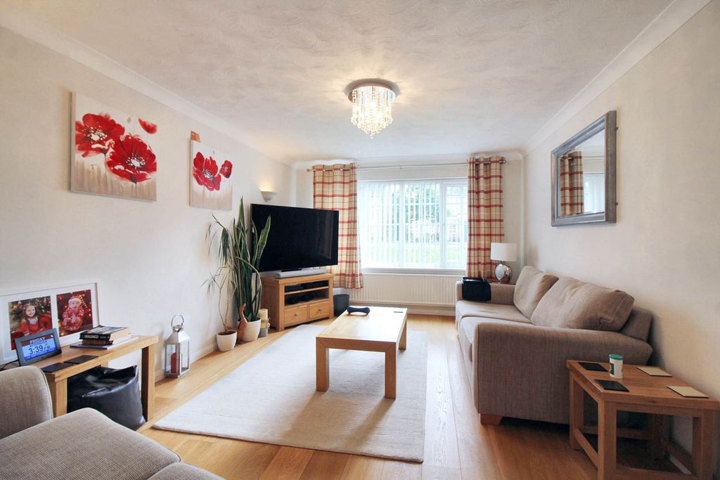 Property photo 2 of 18
