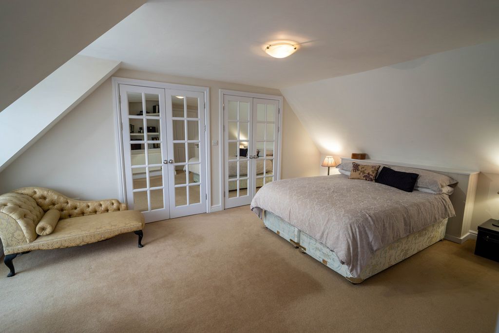Additional image 22 of 5 bed detached house for saleThree Bridges Road, Crawley RH10