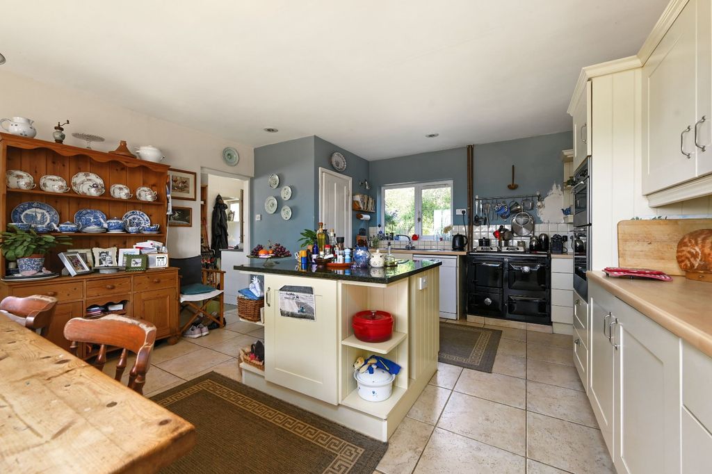 Property photo 3 of 31 Picture No. 60