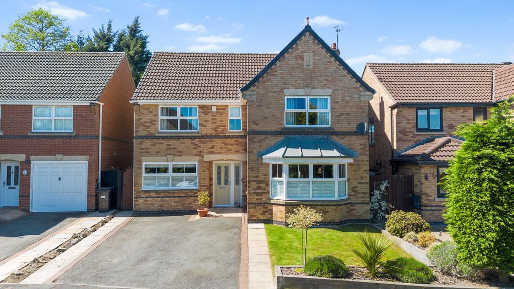 Property photo 2 of 34