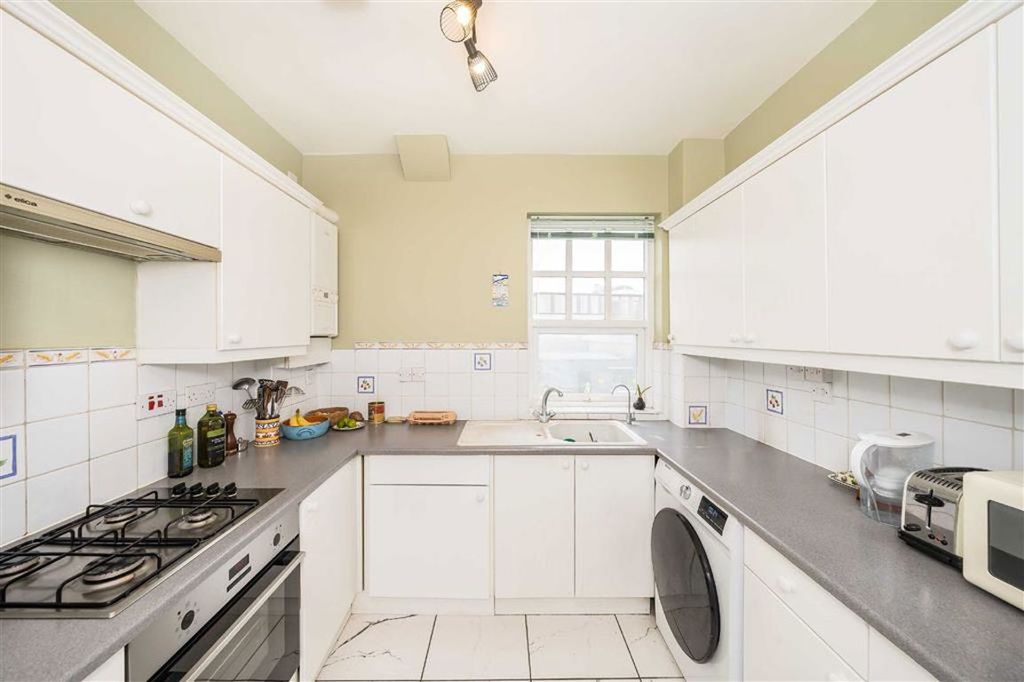 Property photo 3 of 4