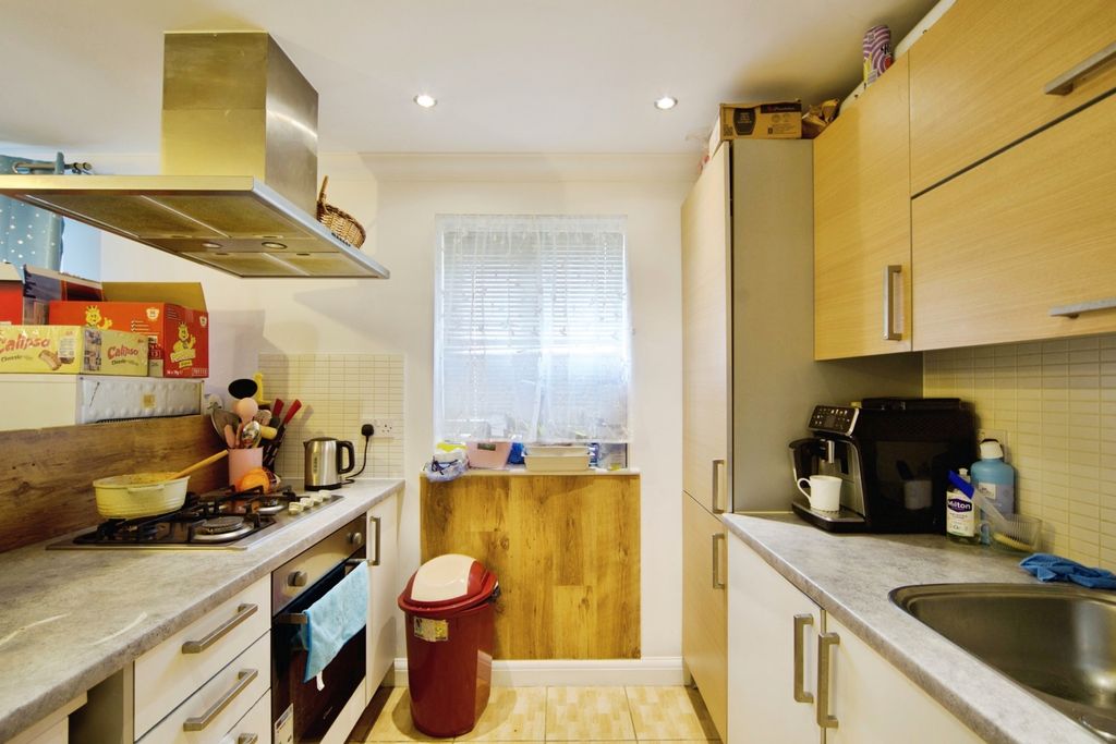Property photo 2 of 12 Pbox-Img.Jpg