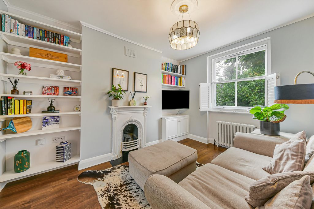 Property photo 1 of 17 Image