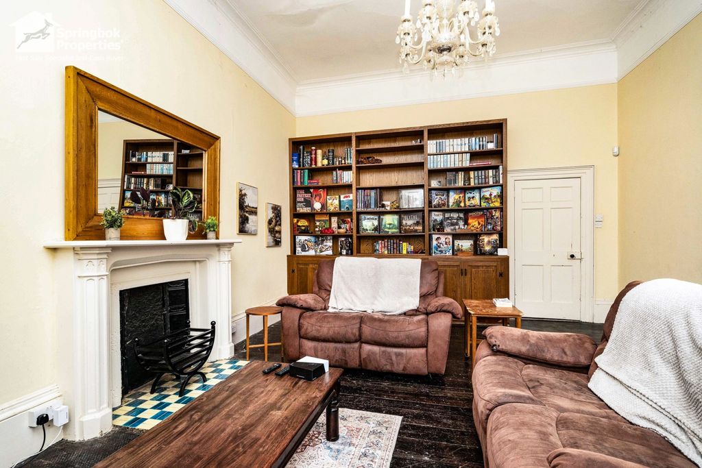 Property photo 3 of 20 Image 2