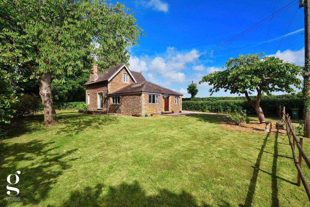 Property photo 1 of 27