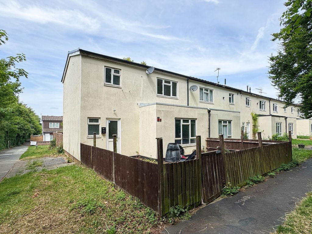 Property photo 1 of 8