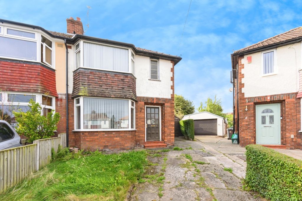 Property photo 1 of 10 External