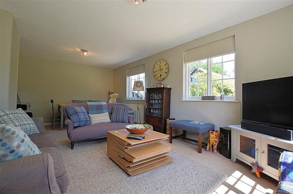 Property photo 3 of 26 Living Room