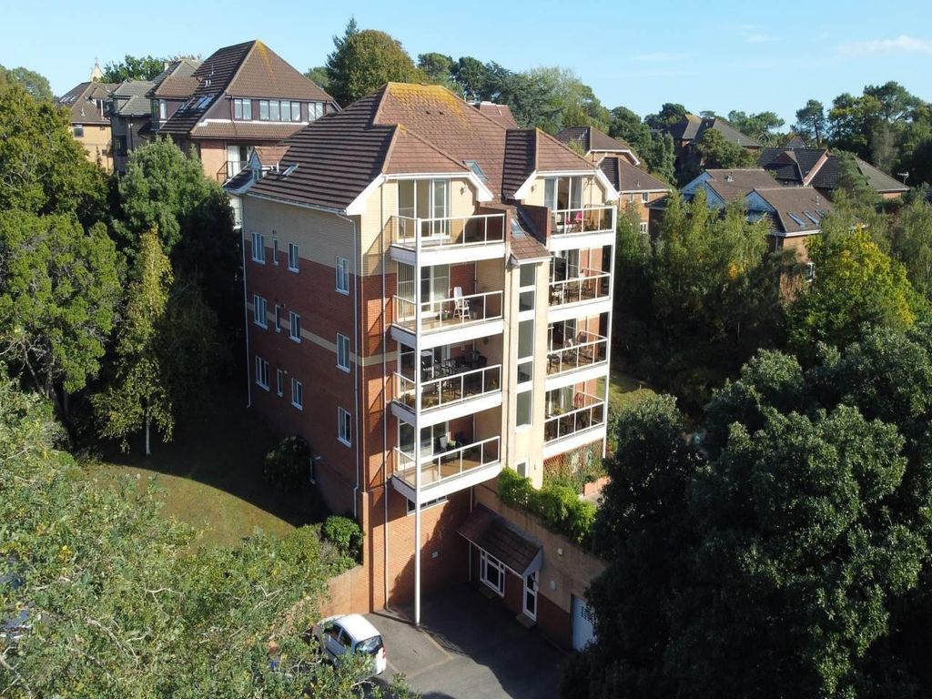Property photo 1 of 17 Broomrigg
