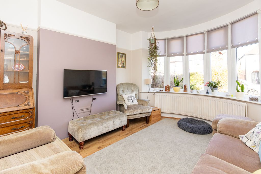 Property photo 2 of 14 Living Room