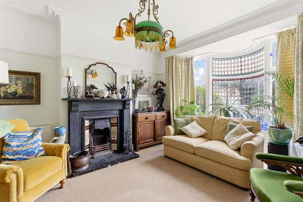 Property photo 2 of 31 39-Cecilrd-001.Jpg