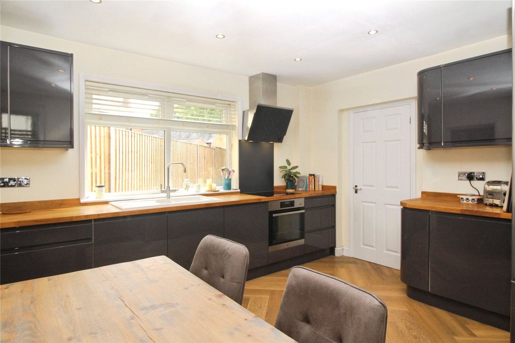 Property photo 2 of 15 Kitchen/Diner