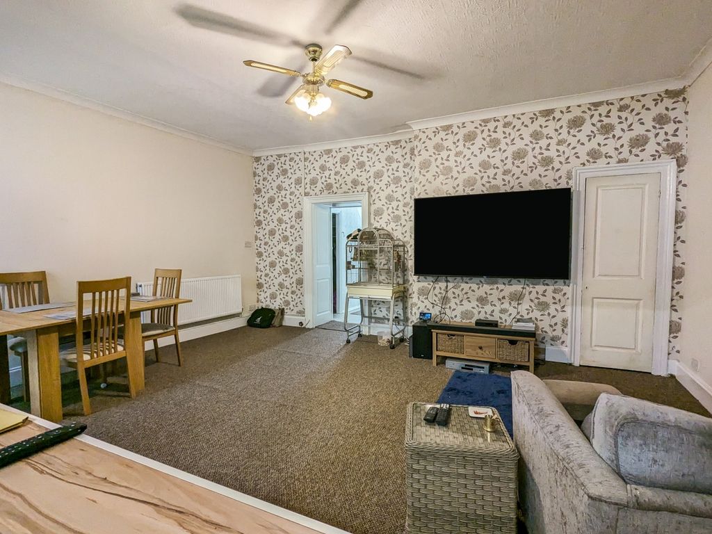 Property photo 3 of 18 Image 2