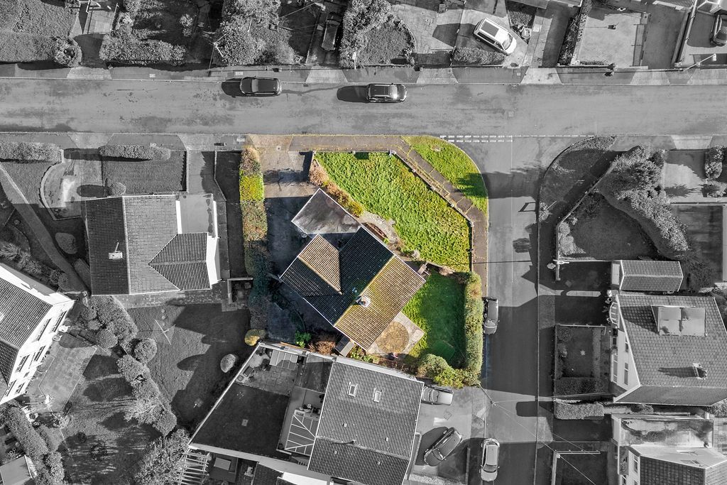 Property photo 3 of 37