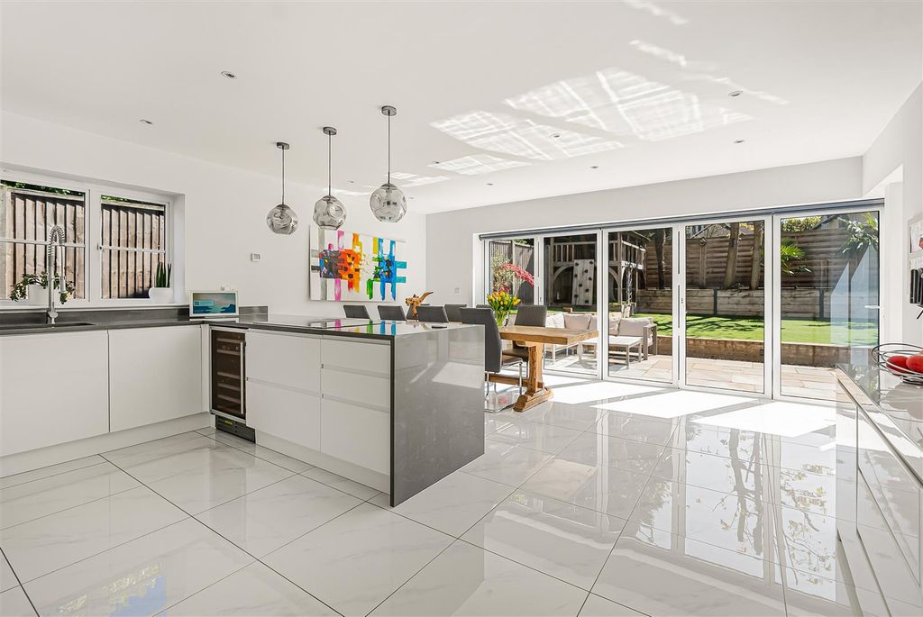 Additional image 11 of 4 bed detached house for saleBullocks Lane, Hertford SG13