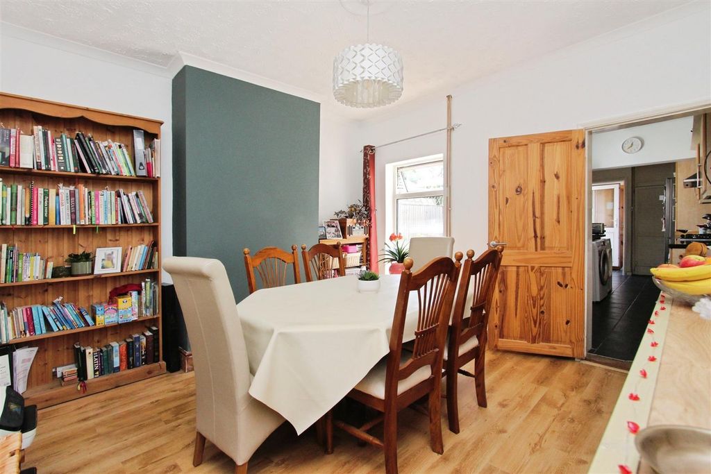 Property photo 1 of 13 Dining Room