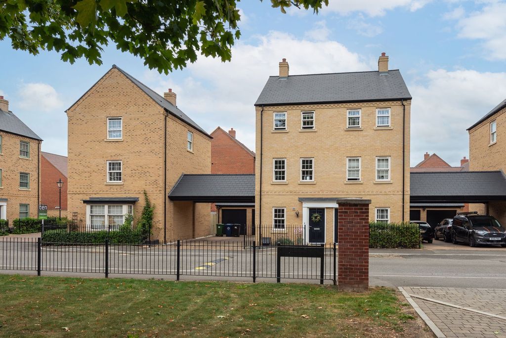 Property photo 1 of 35