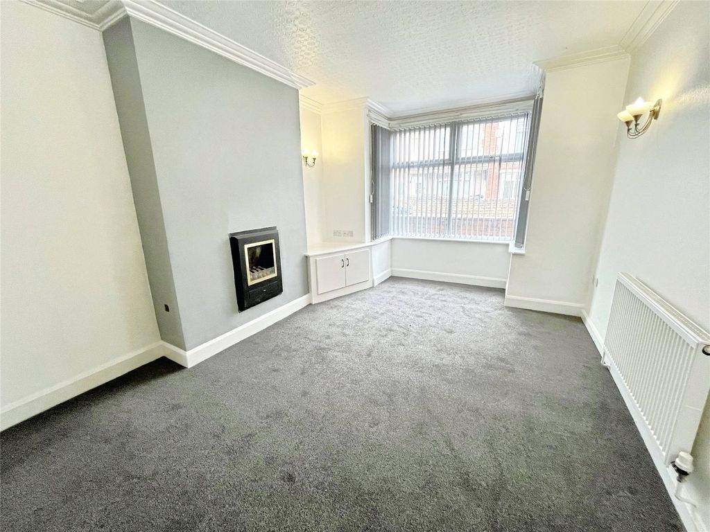 Property photo 2 of 14 Picture No. 18