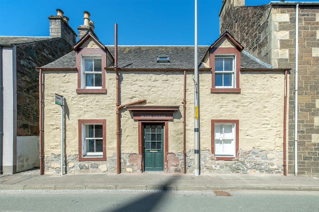 Property photo 1 of 25