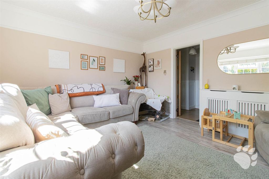 Property photo 2 of 17 Living Room