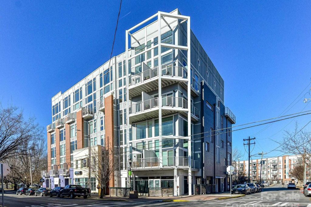 Property photo 1 of 34