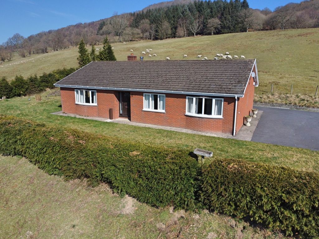 Property photo 1 of 25 Picture No. 01