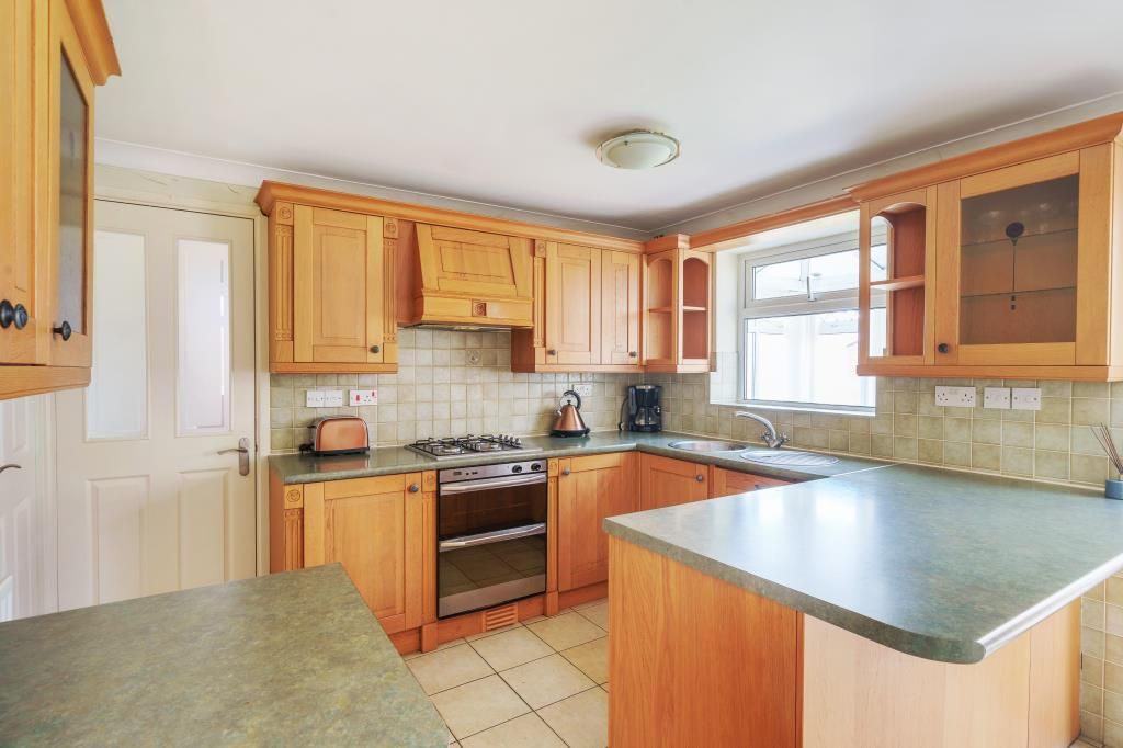 Property photo 2 of 10 Kitchen/Breakfast Room