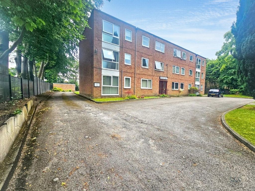 Property photo 2 of 25