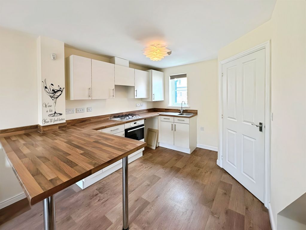 Property photo 3 of 26