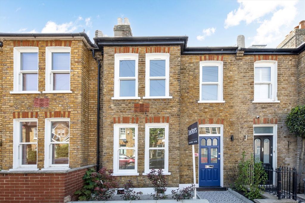 Property photo 1 of 12