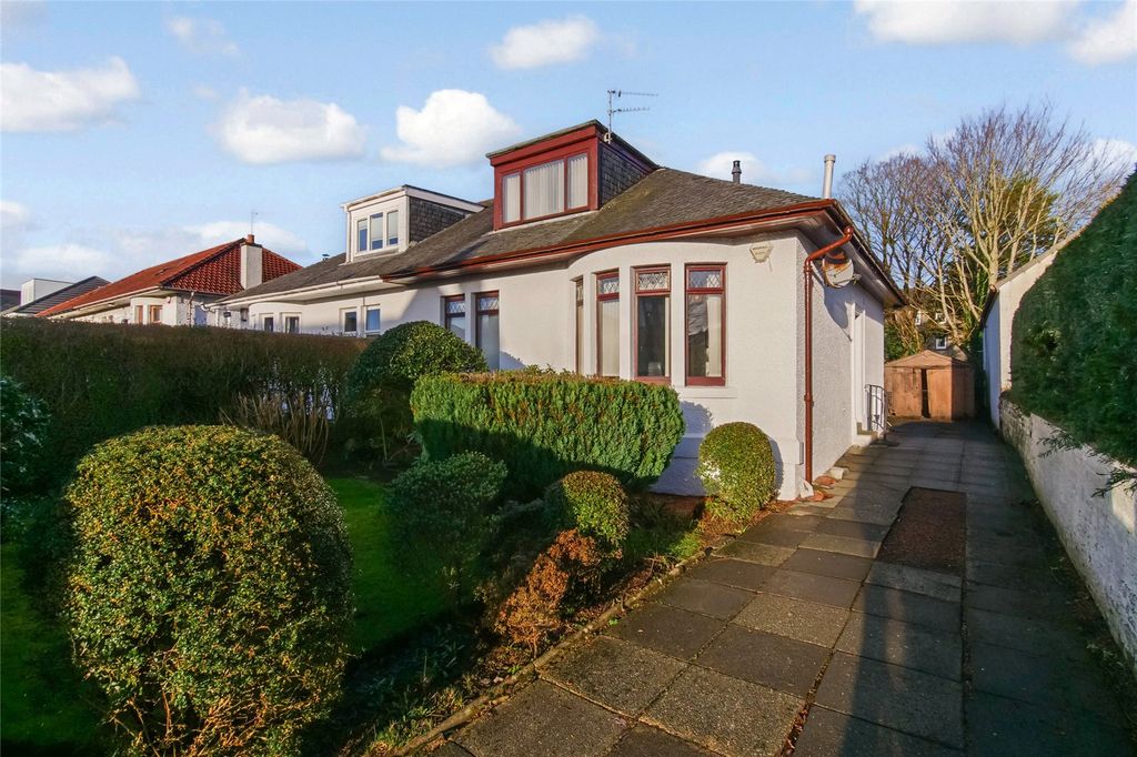 Property photo 1 of 21 Front