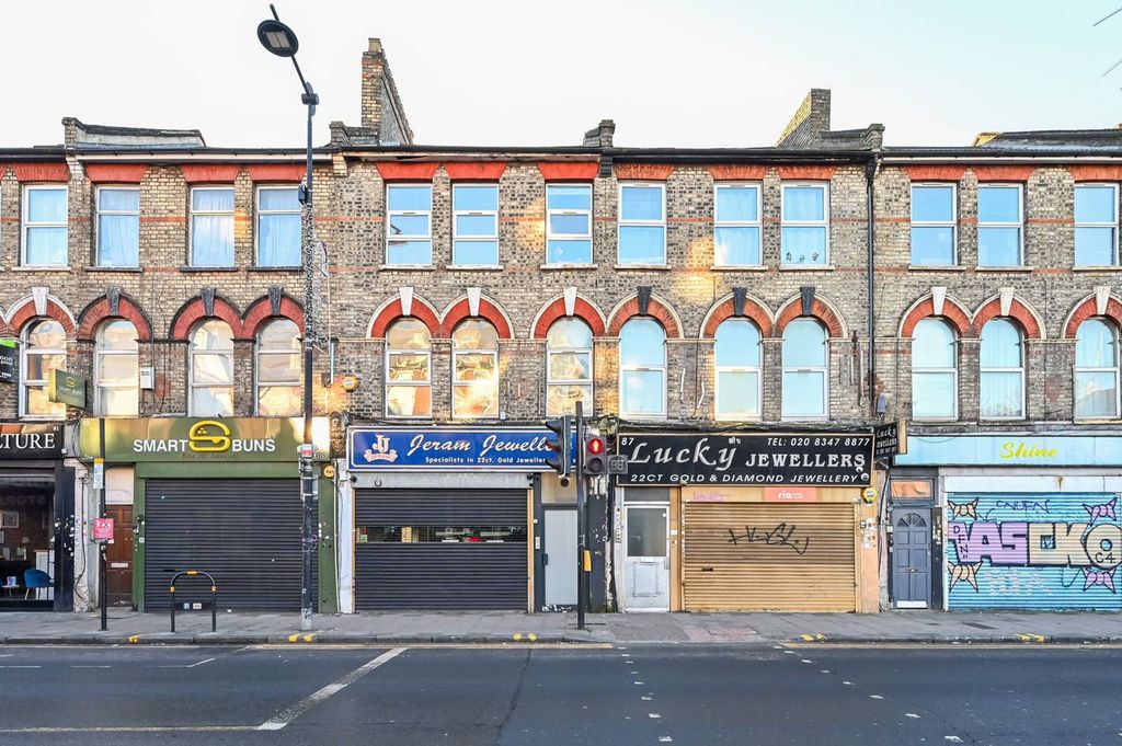 Property photo 3 of 7