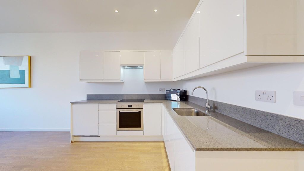 Property photo 2 of 12 Kitchen