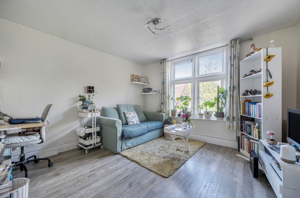 Property photo 3 of 13 1350591-15-68c7Eb...