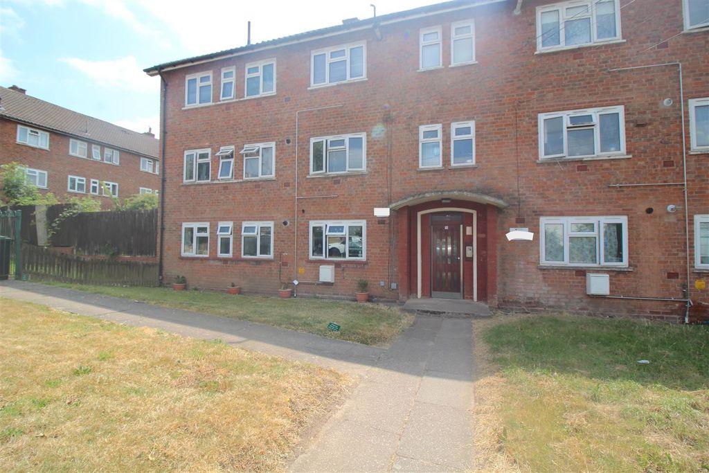Property photo 1 of 15 Front
