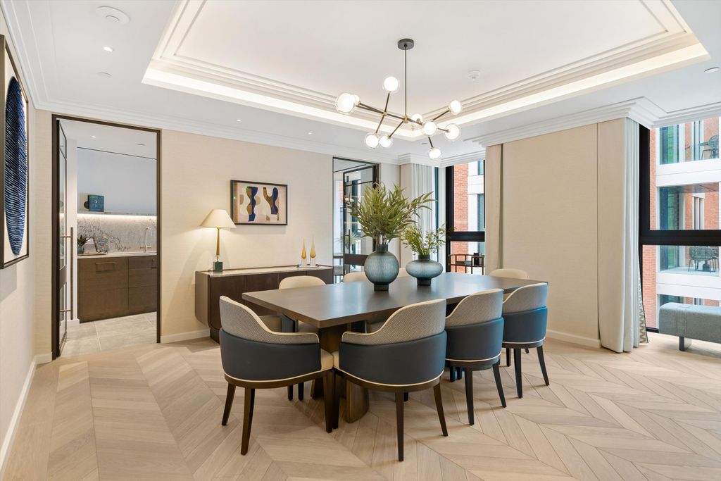 Property photo 3 of 31 Image