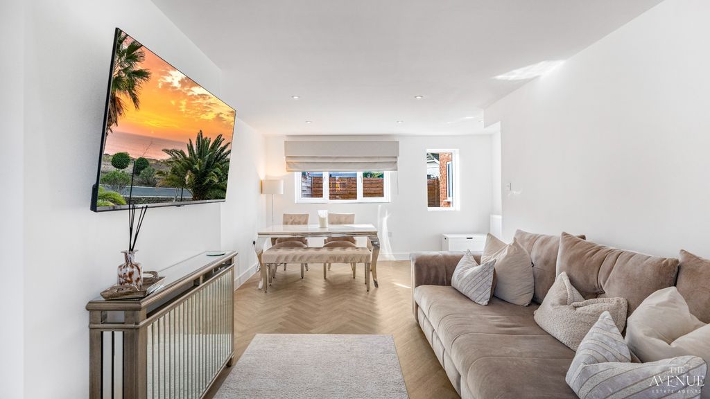 Property photo 3 of 42 5397964