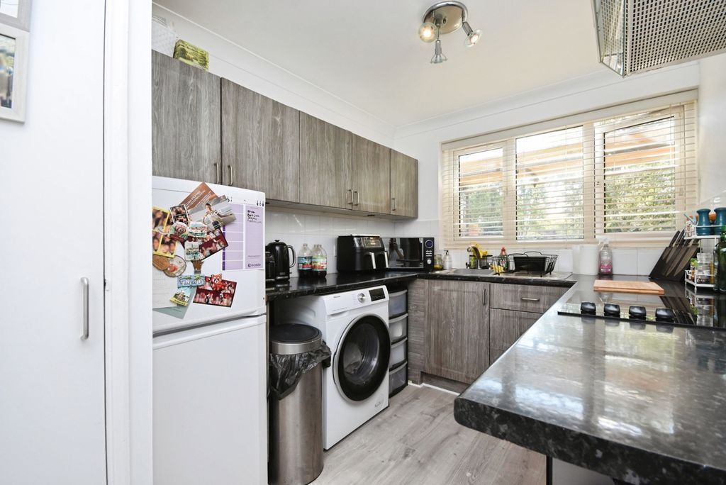 Property photo 2 of 12 Pbox-Img.Jpg