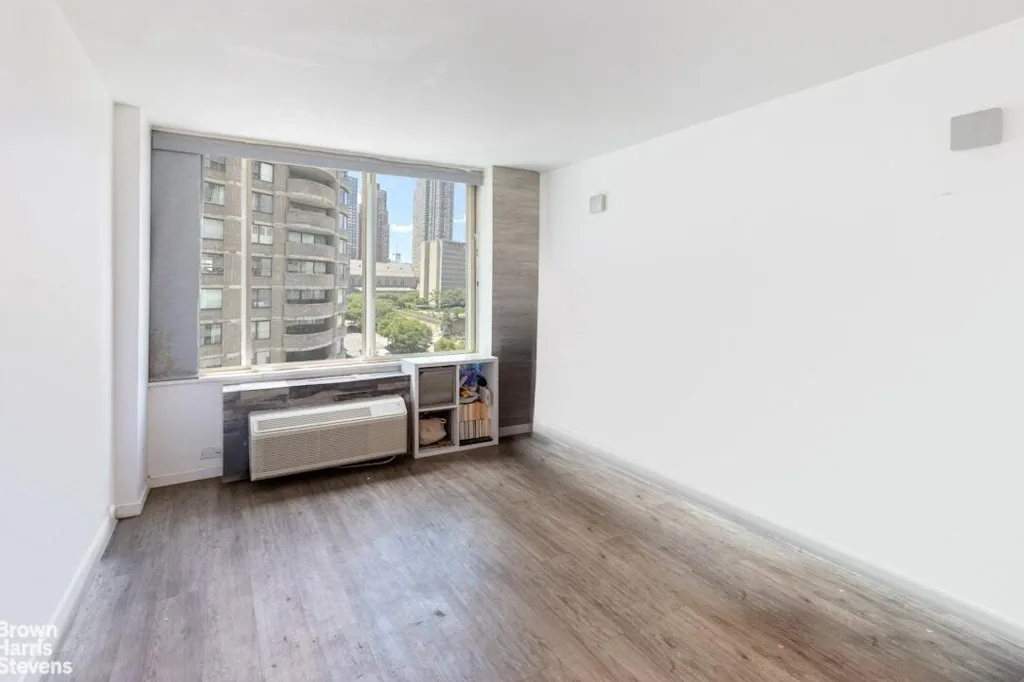 Property photo 2 of 9 <Alttext/>