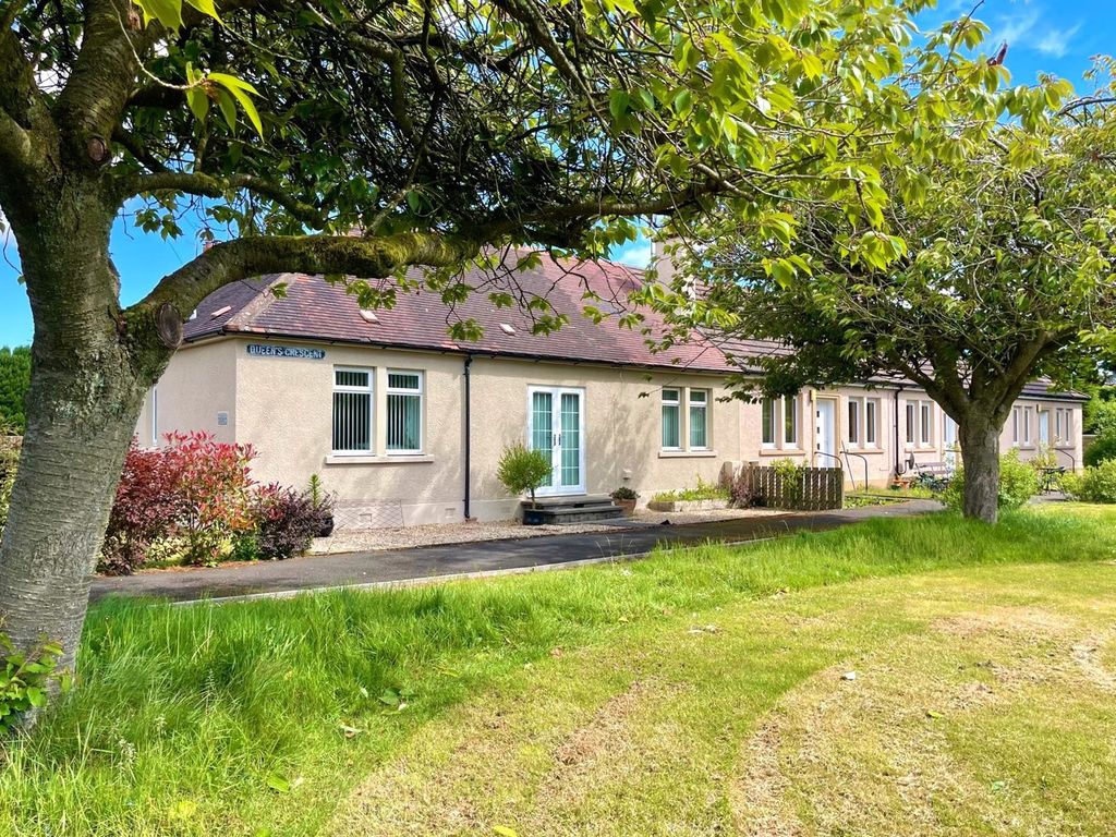 Property photo 1 of 28