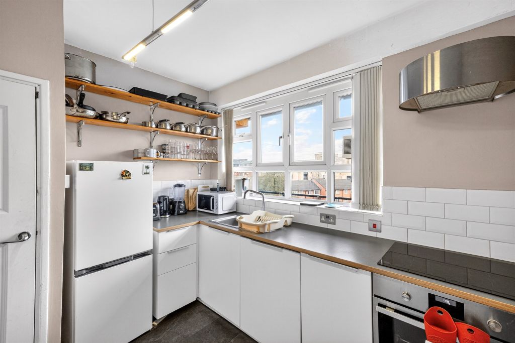 Property photo 3 of 13