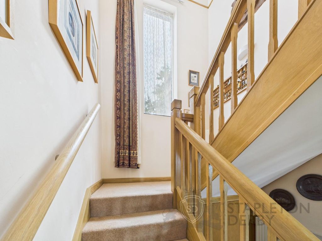 Property photo 3 of 43 Cam04720G0-Pr0116-Still010.Jpg