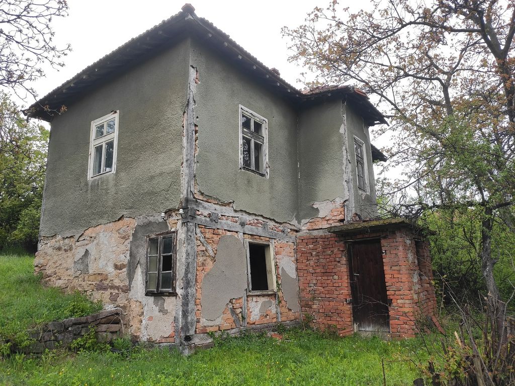 Property photo 1 of 6