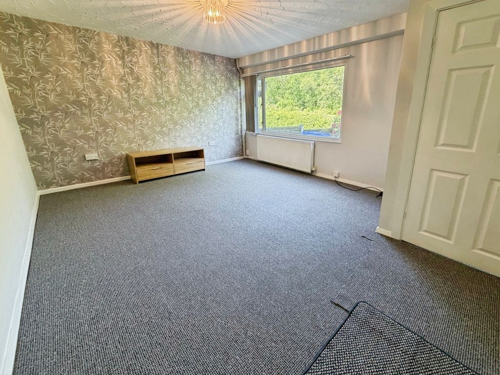 Property photo 2 of 12 Living Room